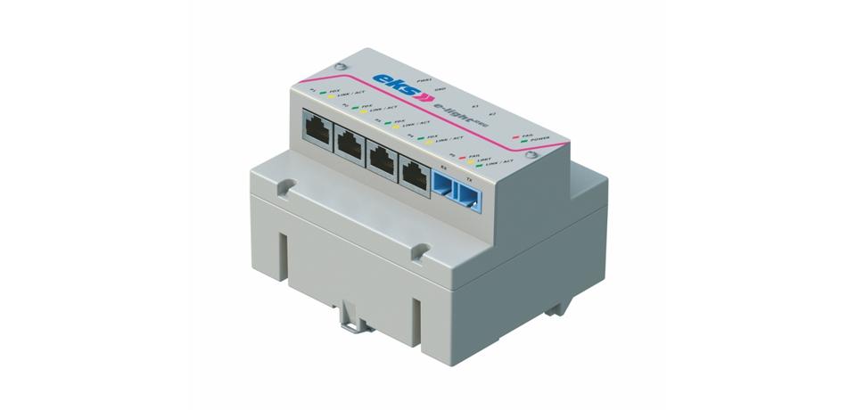 Ethernet switch for switching and distribution cabinets